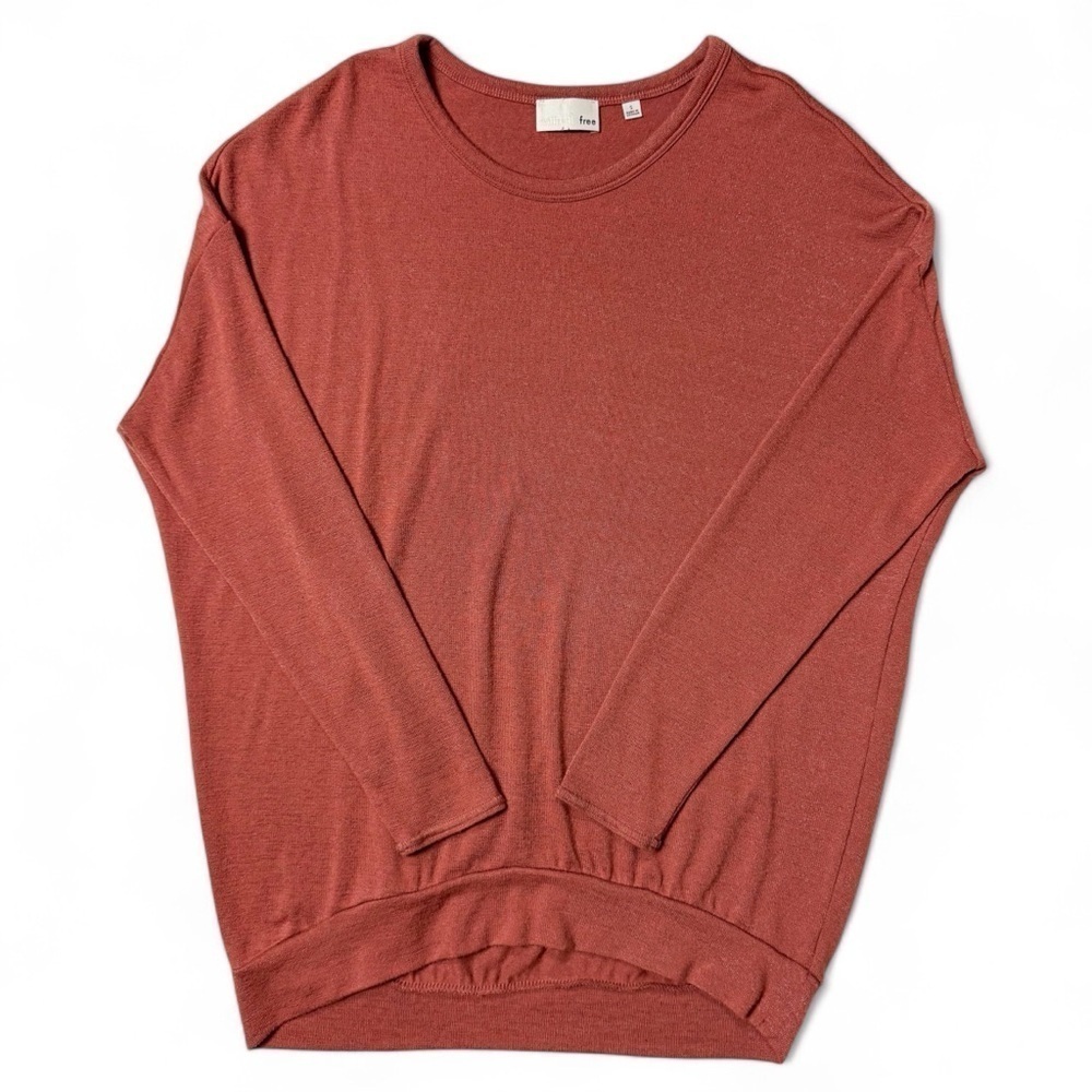 Aritzia Wilfred Free Salmon Orange High-Low Long Sleeve Sweater Women Size Small